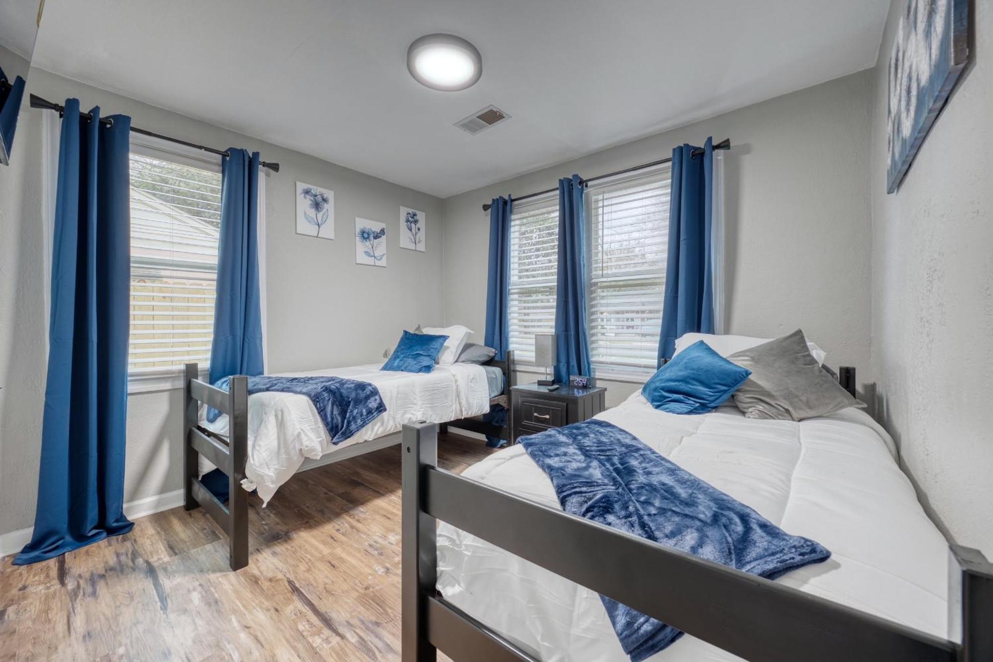 Cozy Home With City Views Columbus Esterno foto